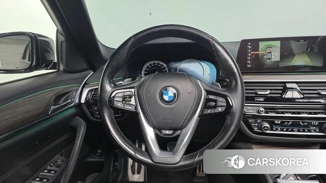 BMW 5 Series (G30) 2018 Черный из Кореи, фото 3