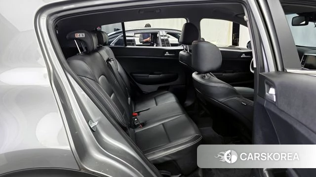 Kia Sportage The Bold 2019 Серебряный из Кореи, фото 3