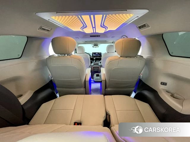 Toyota Grevia 2025 Белый из Китая, фото 3