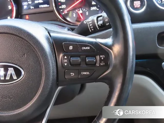 Kia The New Carnival 2019 Серый из Кореи, фото 3