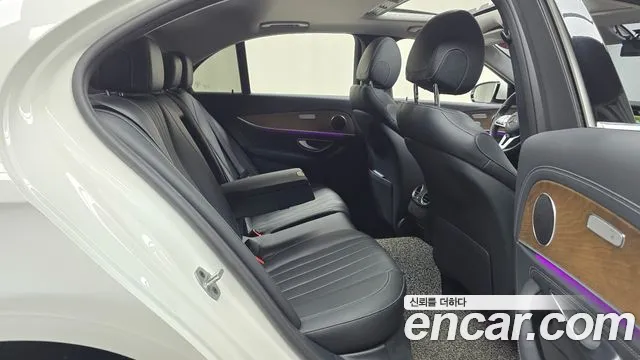 Mercedes-Benz E-Class W213 2020 Белый из Кореи, фото 3