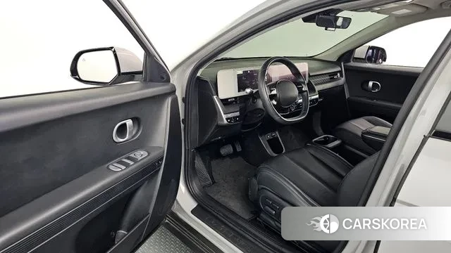 Hyundai Ionic 5 2021 Серебристо-серый из Кореи, фото 3