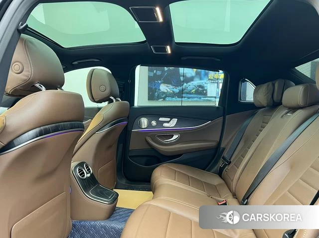 Mercedes-Benz E-class 2022 Черный из Китая, фото 3
