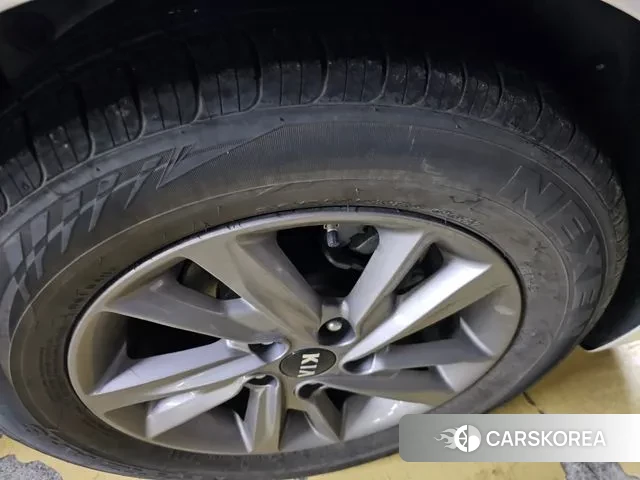 Kia The New K5 2nd generation 2018 Белый из Кореи, фото 3