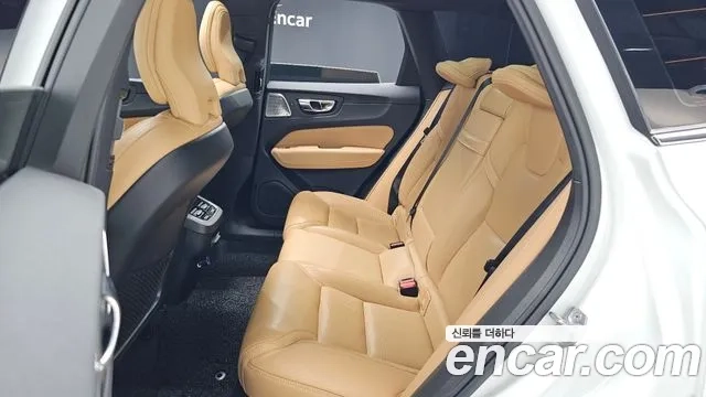 Volvo XC60 second Generation 2018 Белый из Кореи, фото 3