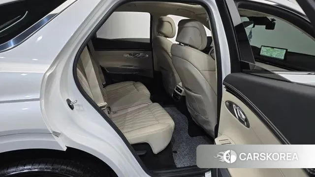 Genesis GV70 2023 Белый из Кореи, фото 3