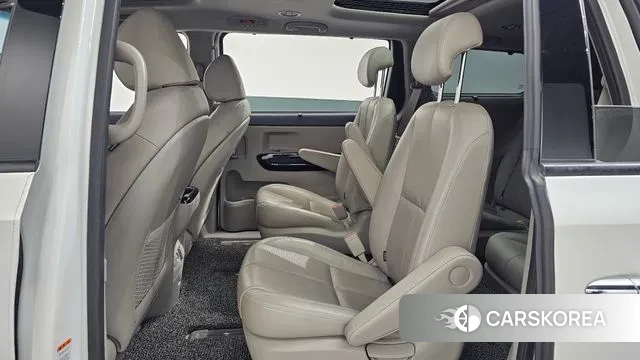 Kia The New Carnival 2018 Белый из Кореи, фото 3