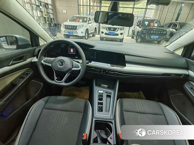 Volkswagen Golf 2022 Серебристо-серый из Китая, фото 3