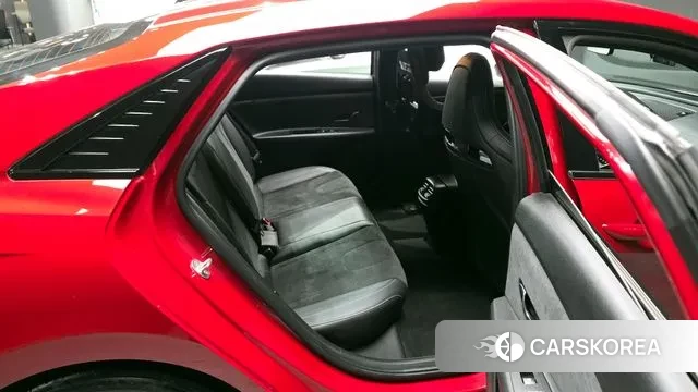 Hyundai Avante (CN7) 2022 Красный из Кореи, фото 3