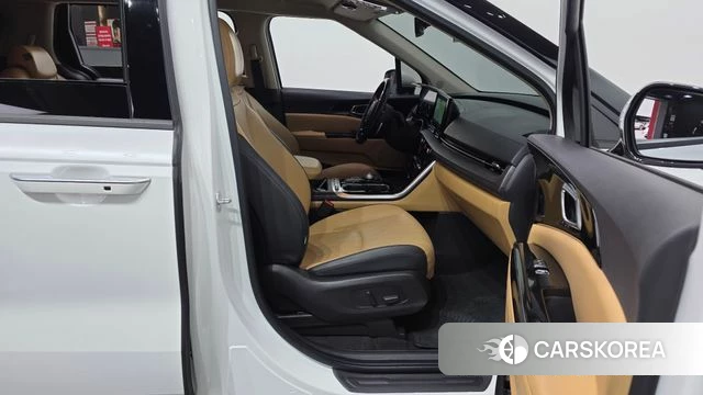 Kia Carnival 4th generation 2023 Белый из Кореи, фото 3