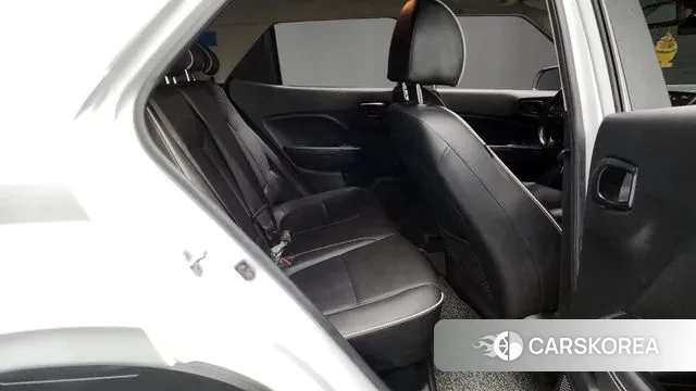 Hyundai Venue 2021 Белый из Кореи, фото 3