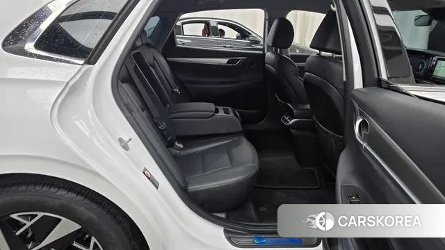Hyundai The New Grandeur IG Hybrid 2022 Белый из Кореи, фото 3