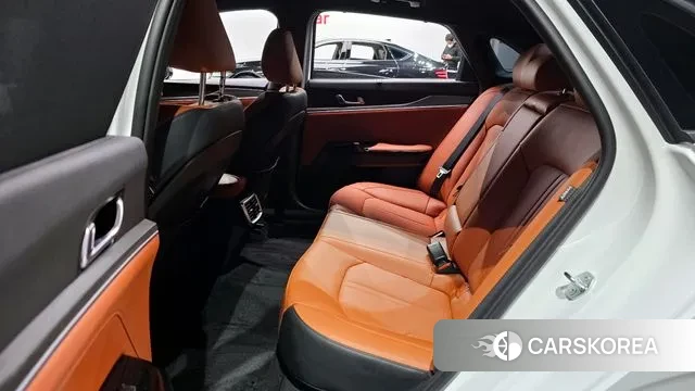 Kia The New K5 3rd generation 2025 Белый из Кореи, фото 3