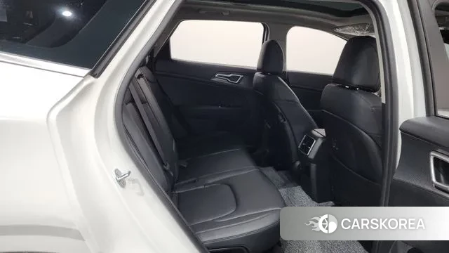 Kia Sportage 5th Generation 2024 Белый из Кореи, фото 3