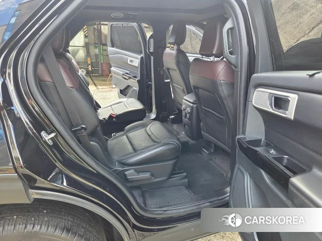 Ford Explorer 6th Generation 2022 Черный из Кореи, фото 3
