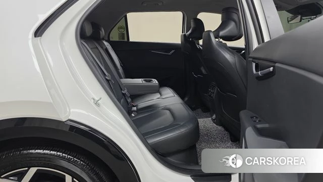 Kia Di Ol Nu Niro 2022 Белый из Кореи, фото 3