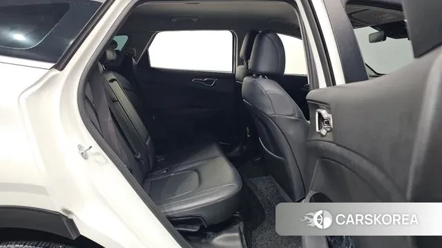 Kia Sportage 5th Generation 2023 Белый из Кореи, фото 3