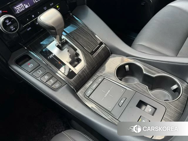 Lexus LM 2023 Белый из Китая, фото 3