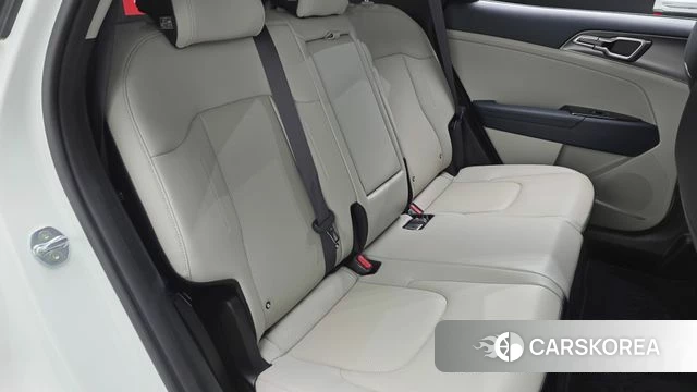 Kia Sportage 5th Generation Hybrid 2022 Белый из Кореи, фото 3