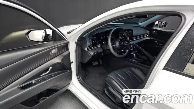 Hyundai The New Avante (CN7) 2023 Белый из Кореи, фото 3