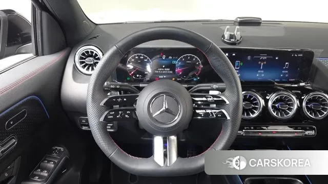 Mercedes-Benz GLA - Class H247 2024 Черный из Кореи, фото 3