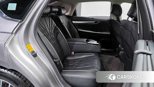 Genesis G80 (RG3) 2020 Серебряный из Кореи, фото 3