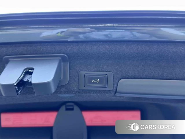 Audi A3 2023 Зеленый из Китая, фото 3