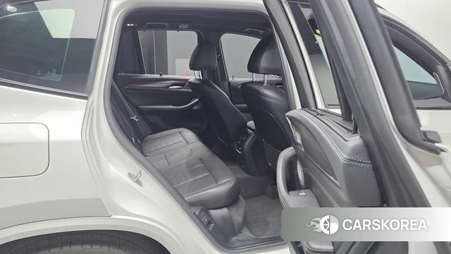 BMW X3 (G01) 2024 Белый из Кореи, фото 3