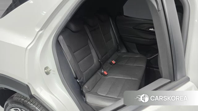 Chevrolet (GM Daewoo) The New Trail Blazer 2023 Белый из Кореи, фото 3