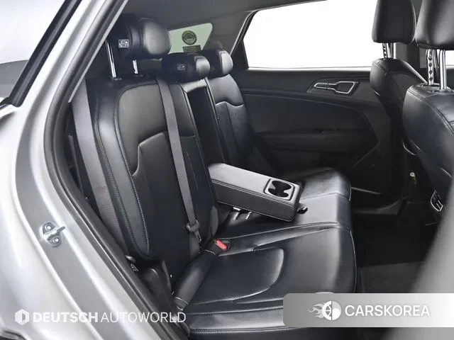 Kia Sportage 5th Generation Hybrid 2022 Серебристо-серый из Кореи, фото 3