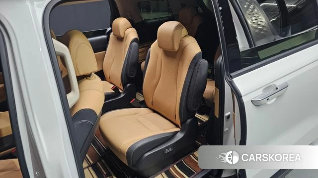 Kia Carnival 4th generation 2023 Белый из Кореи, фото 3