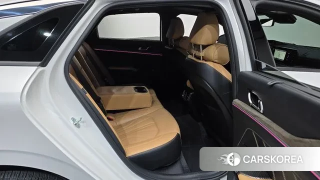 Kia K5 3rd generation 2023 Белый из Кореи, фото 3