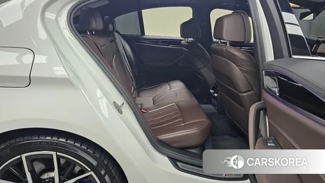 BMW 5 Series (G30) 2021 Белый из Кореи, фото 3