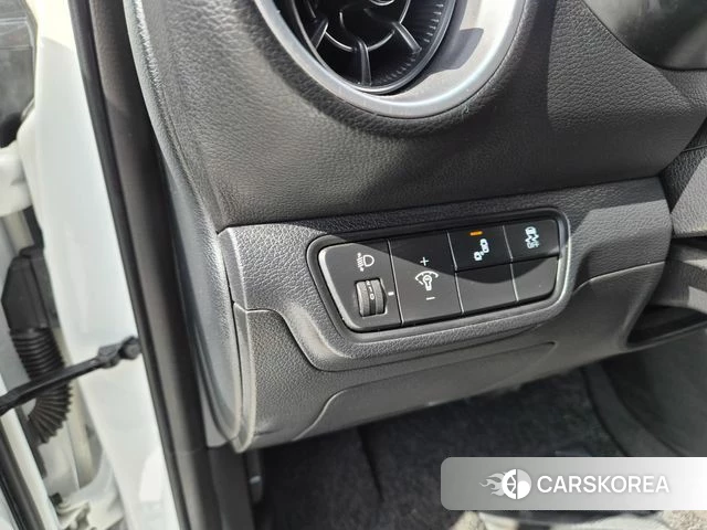 Kia The New K3 2nd generation 2021 Белый из Кореи, фото 3