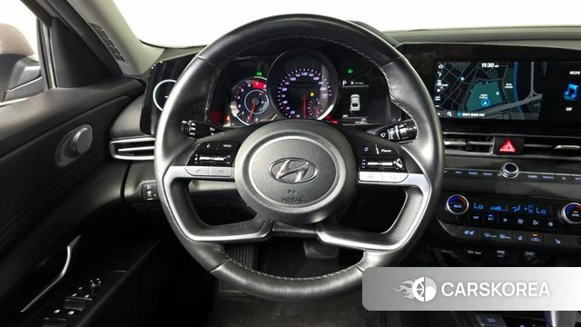 Hyundai Avante (CN7) 2021 Серебристо-серый из Кореи, фото 3