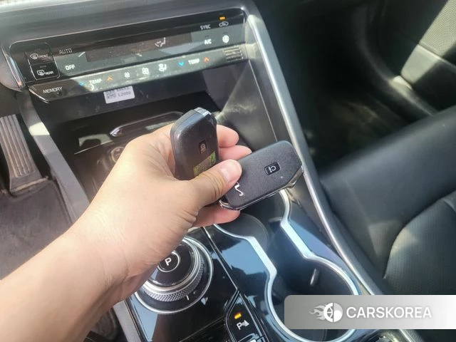 Kia K5 3rd generation 2023 Черный из Кореи, фото 3