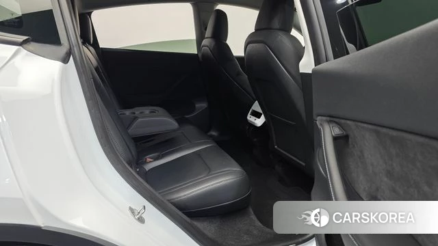 Tesla Model Y 2024 Белый из Кореи, фото 3