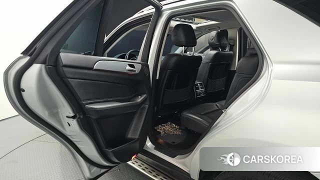 Mercedes-Benz GLE - Class W166 2018 Серебряный из Кореи, фото 3