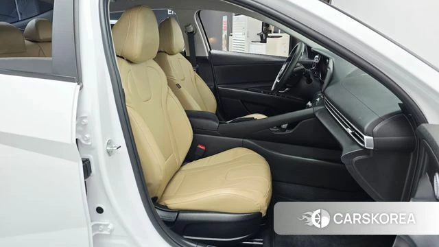 Hyundai Avante (CN7) 2021 Белый из Кореи, фото 3