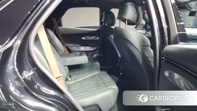 Genesis GV70 2021 Черный из Кореи, фото 3