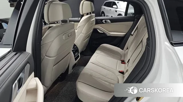 BMW X6 (G06) 2025 Белый из Кореи, фото 3