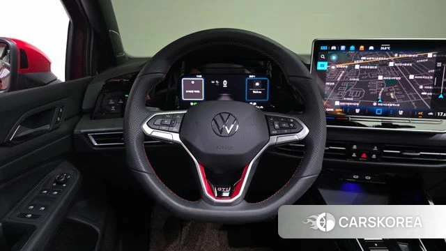 Volkswagen Golf 8th Generation 2025 Красный из Кореи, фото 3