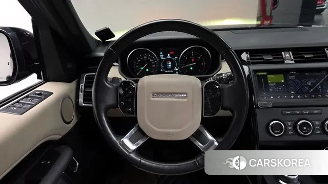 Land Rover Discovery 5 2019 Черный из Кореи, фото 3