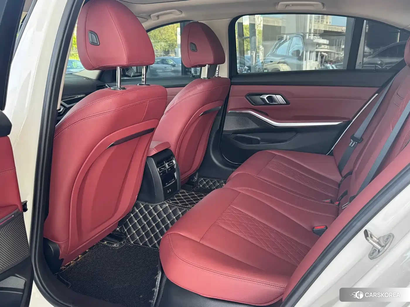 BMW 3 series 2023 Белый из Китая, фото 3