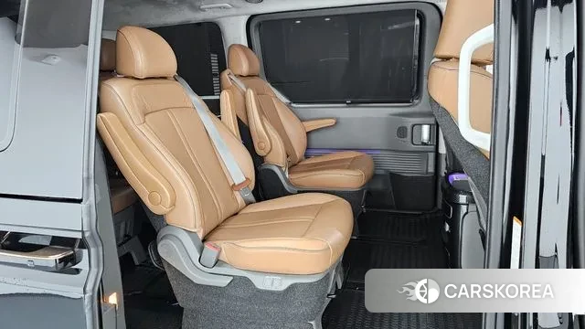 Hyundai Staria 2024 Черный из Кореи, фото 3