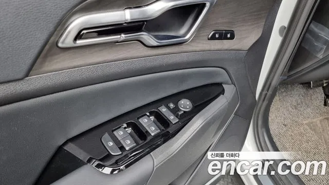 Kia Sportage 5th Generation Hybrid 2023 Белый из Кореи, фото 3