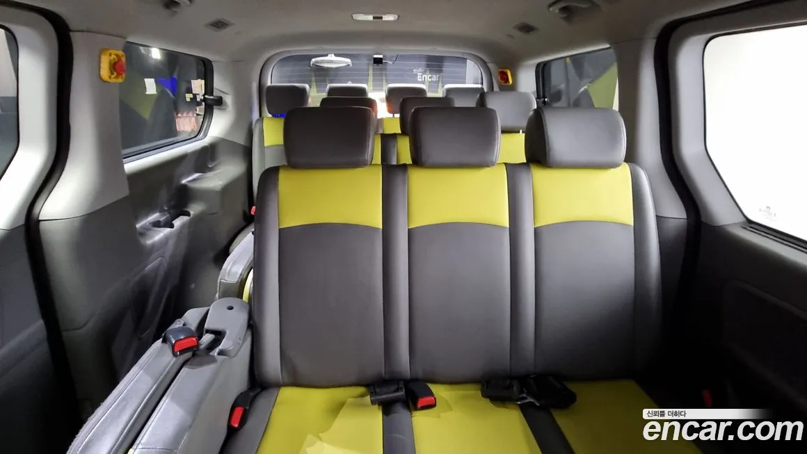 Hyundai The New Grand Starex 2018 Желтый из Кореи, фото 3