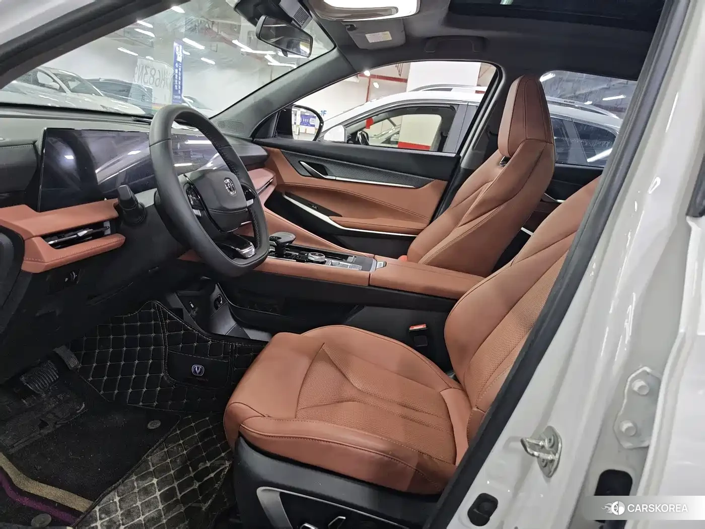 Chang'an Changan CS75PLUS 2024 Белый из Китая, фото 3