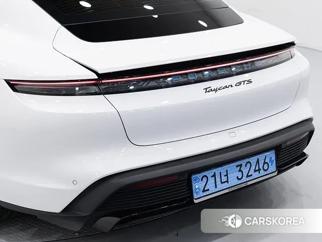 Porsche Taycan 2023 Белый из Кореи, фото 3