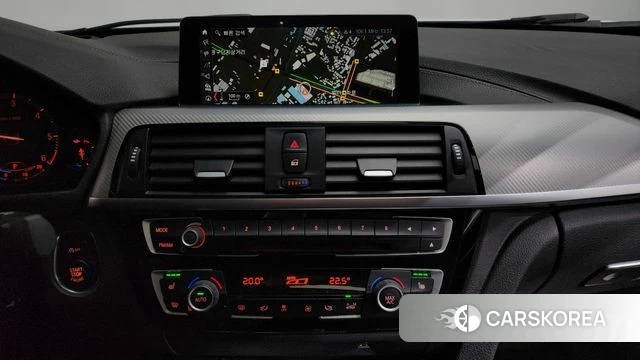 BMW 3 Series (F30) 2018 Белый из Кореи, фото 3